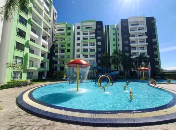Razads Waterpark Pangsapuri